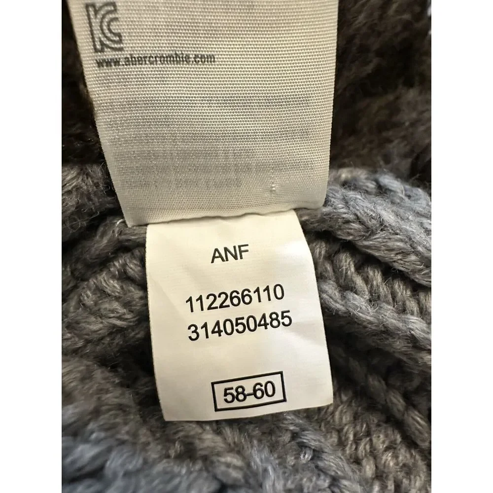ABERCROMBIE & FITCH  KNIT WINTER HAT W/FAUX FUR LINING‎ Grey New Without Tags
